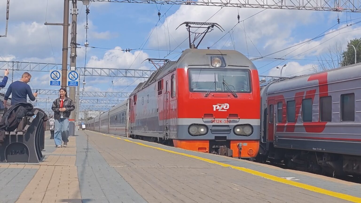 モスクワと平壌結ぶ直通列車が運行再開　「列車でロシア入国は気持ちが良い」最初の列車モスクワ到着（TBS NEWS DIG Powered by JNN）