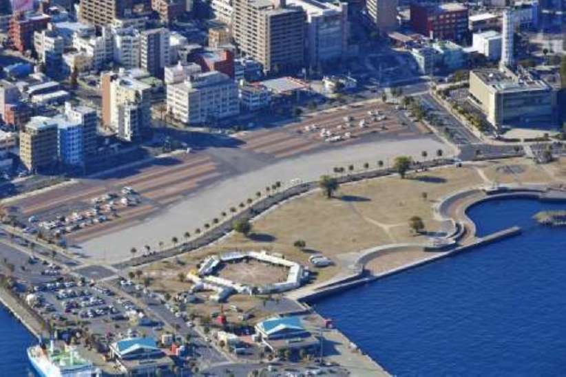 【写真】鹿児島県の新体育館計画、設計関連予算9億円を県議会最終本会議で可決 事業者選定に進み26年3～4月に決定見通し - 南日本新聞