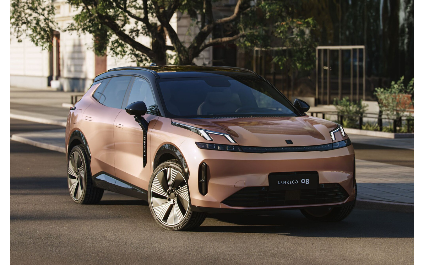 「Lynk &amp;Co（リンク＆コー）」の欧州市場向けの新型プラグインハイブリッド車（PHEV）『08』