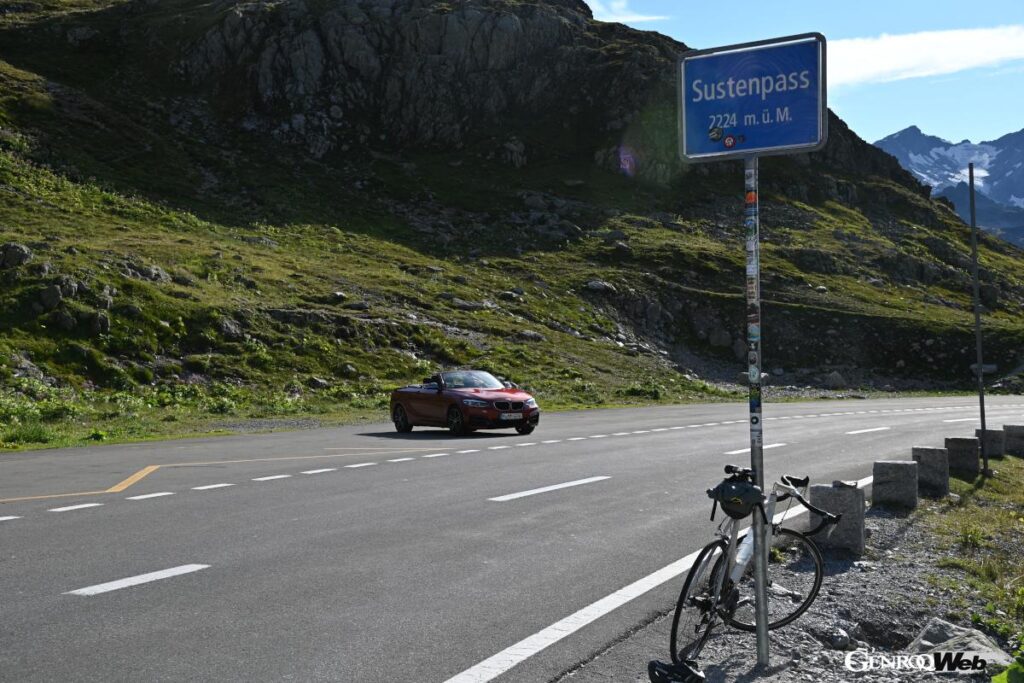 “山を走る喜び”に満ちたスイスでも人気のサステン峠を紹介する【死ぬまでに味わいたい欧州絶景ロード/03】 | GENROQ Web(ゲンロク ウェブ) “山を走る喜び”に満ちたスイスでも人気のサステン峠を紹介する【死ぬまでに味わいたい欧州絶景ロード/03】 | GENROQ Web(ゲンロク ウェブ)