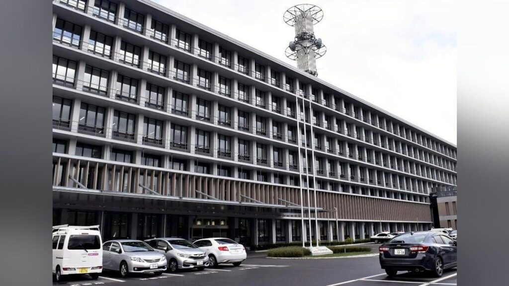 新幹線で医師が下半身を露出か、整形外科科長を容疑で逮捕…病院「医療従事者としてあるまじき行為」