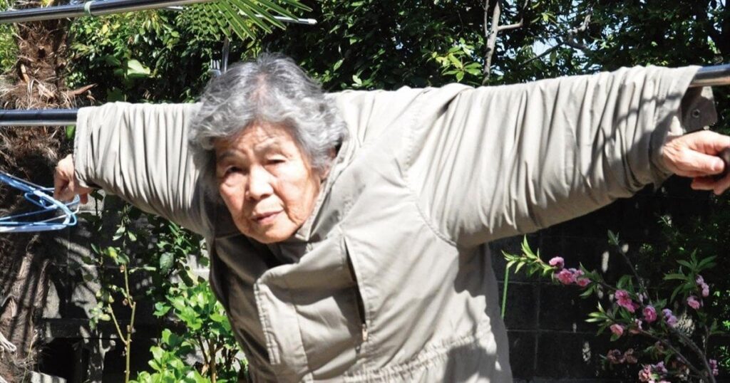 「自撮りおばあちゃん」西本喜美子さんが97歳死去 死没数日前にカメラ片手で願い……「来年も桜が見たいな」