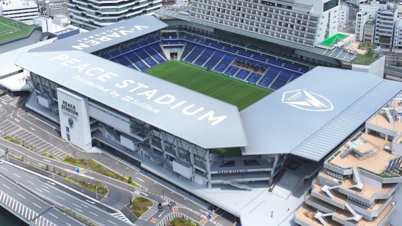 街を変える“開かれたスタジアム”が誕生。「長崎スタジアムシティ」【今月の建築ARCHITECTURE FILE #33】｜Pen Online