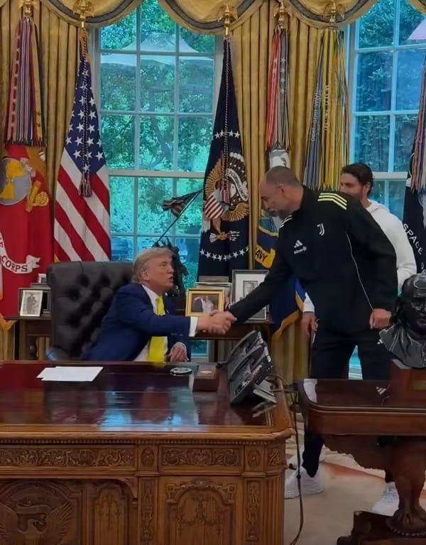 GTA 6の前にトランプと一緒にホワイトハウスでイゴールチューダーを手に入れました
