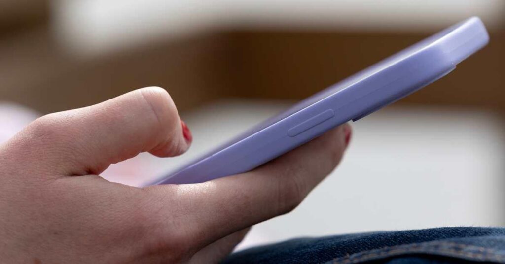 オウルの学校は、電話の完全な禁止を実施しています