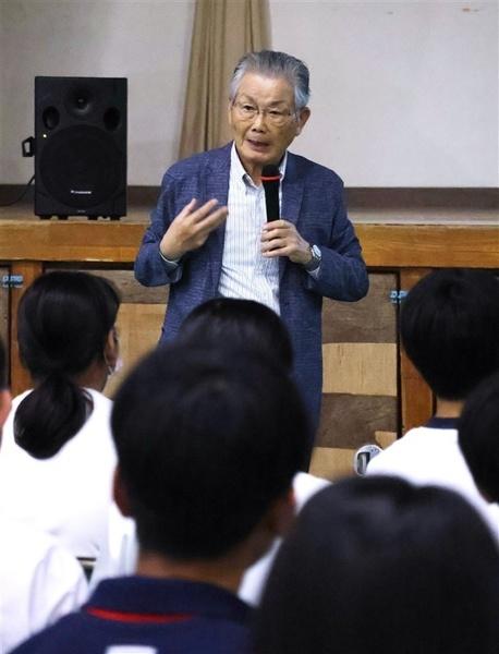 ［長崎県］「被爆者二度とつくらないで」 長崎市の「語り部」橋本富太郎さん 雲仙市の小浜中で講演 両親の手記頼りに非核訴え - ライブドアニュース - ライブドアニュース
