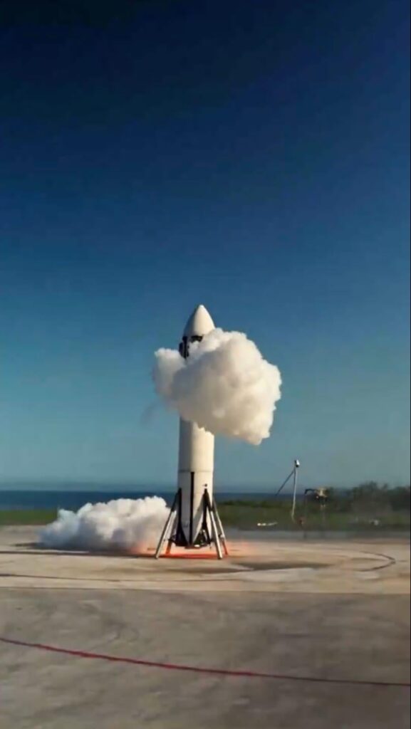 ホンダ、再使用型ロケットの離着陸実験に成功 目標地点との誤差37cm