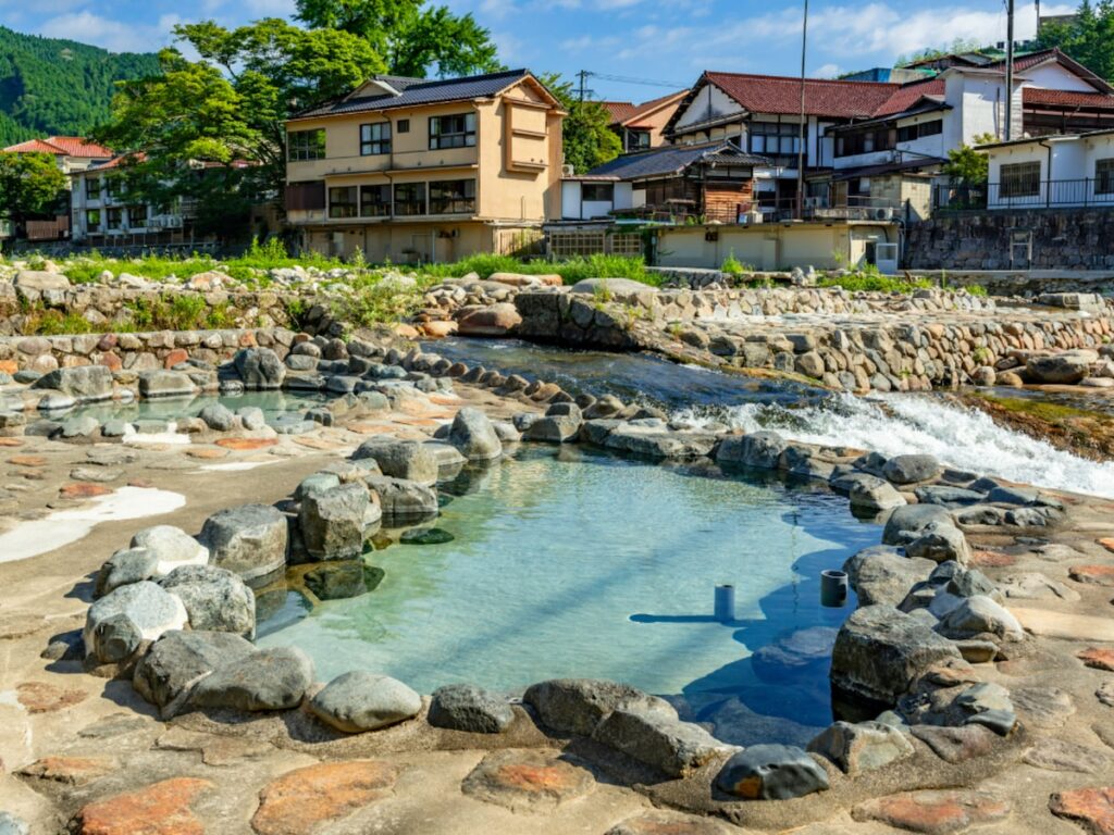 長期休みに行きたい岡山県の「穴場温泉地」ランキング！ 2位は「奥津温泉」、1位は？ - All About ニュース