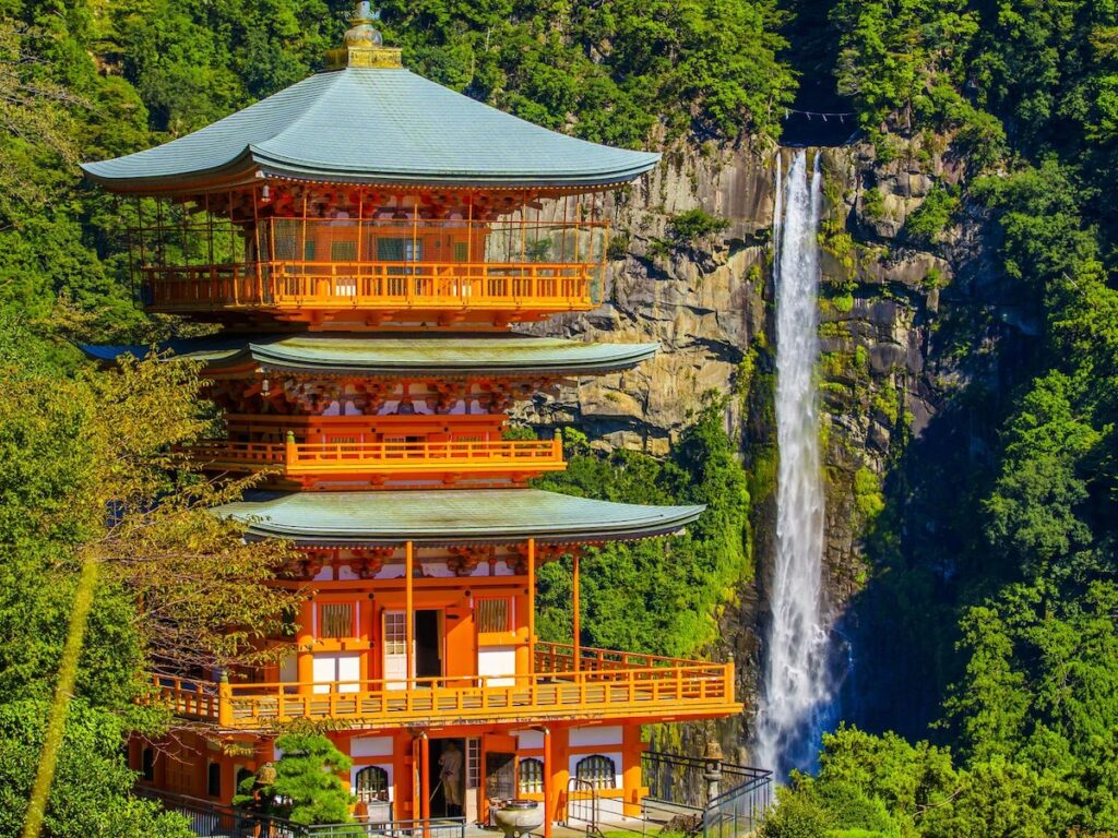 好きな「和歌山県の絶景スポット」ランキング! 2位は「那智の滝」、1位は? – All About ニュース 好きな「和歌山県の絶景スポット」ランキング! 2位は「那智の滝」、1位は? - All About ニュース