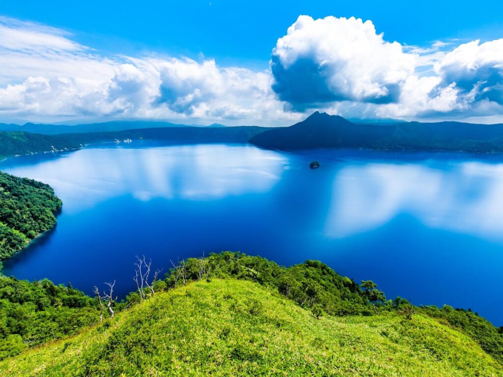 絶景だと思う「日本の湖」ランキング！ 2位は北海道の「摩周湖」、1位は？ - All About ニュース
