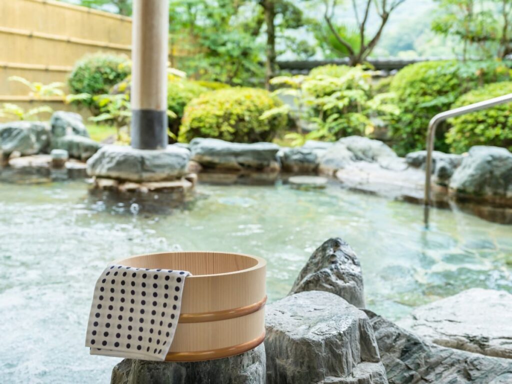 秋田県で「外国人観光客にすすめたい温泉地」ランキング！ 2位「男鹿温泉郷」を抑えた1位は？ - All About ニュース