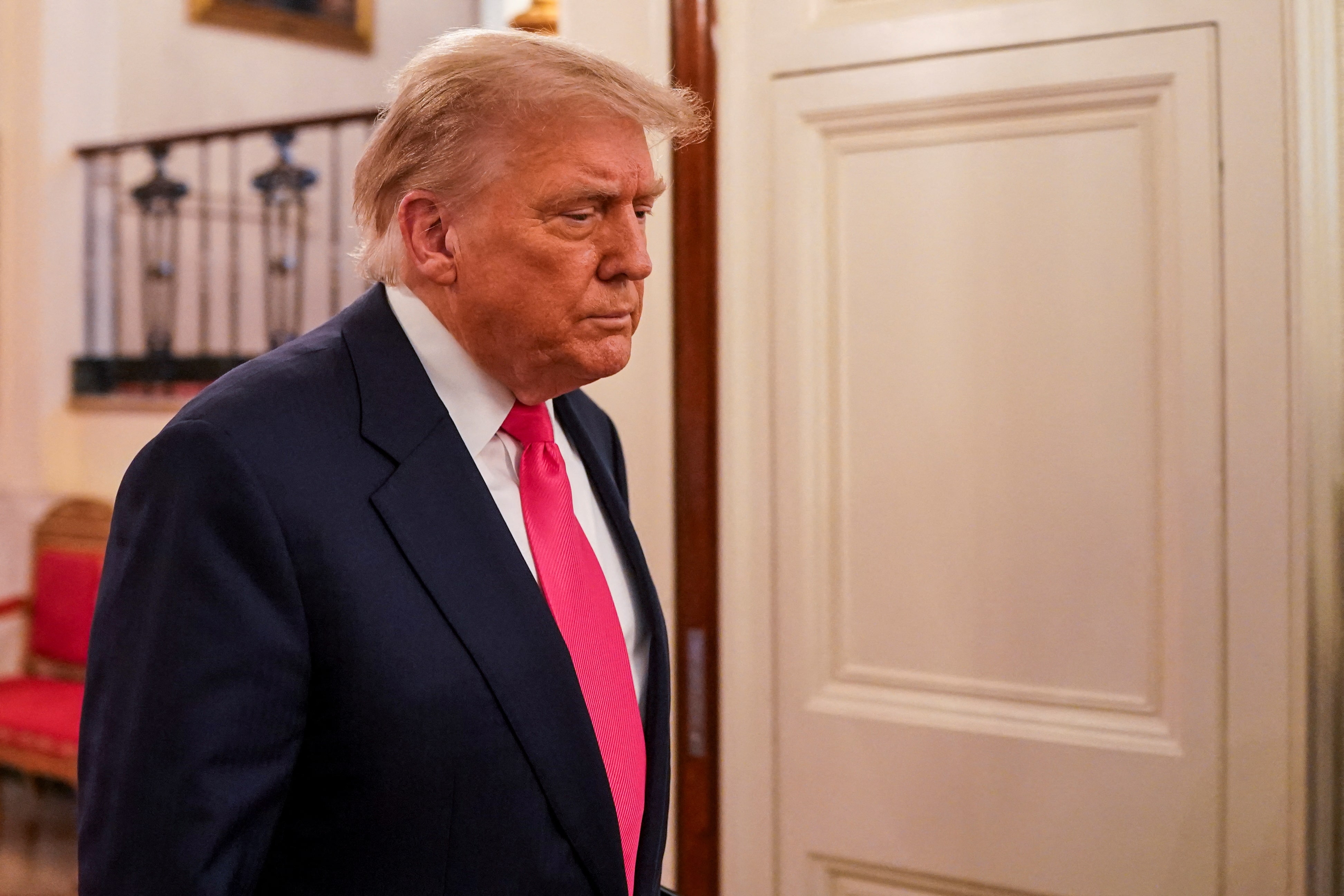 トランプ氏、カナダとの貿易交渉を即時終了　デジタル税に反発