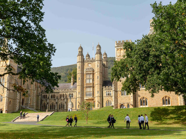 身につくのは英語だけじゃない！新しい選択肢の一つ、イギリスのボーディングスクールの魅力とは？ - with class -講談社公式