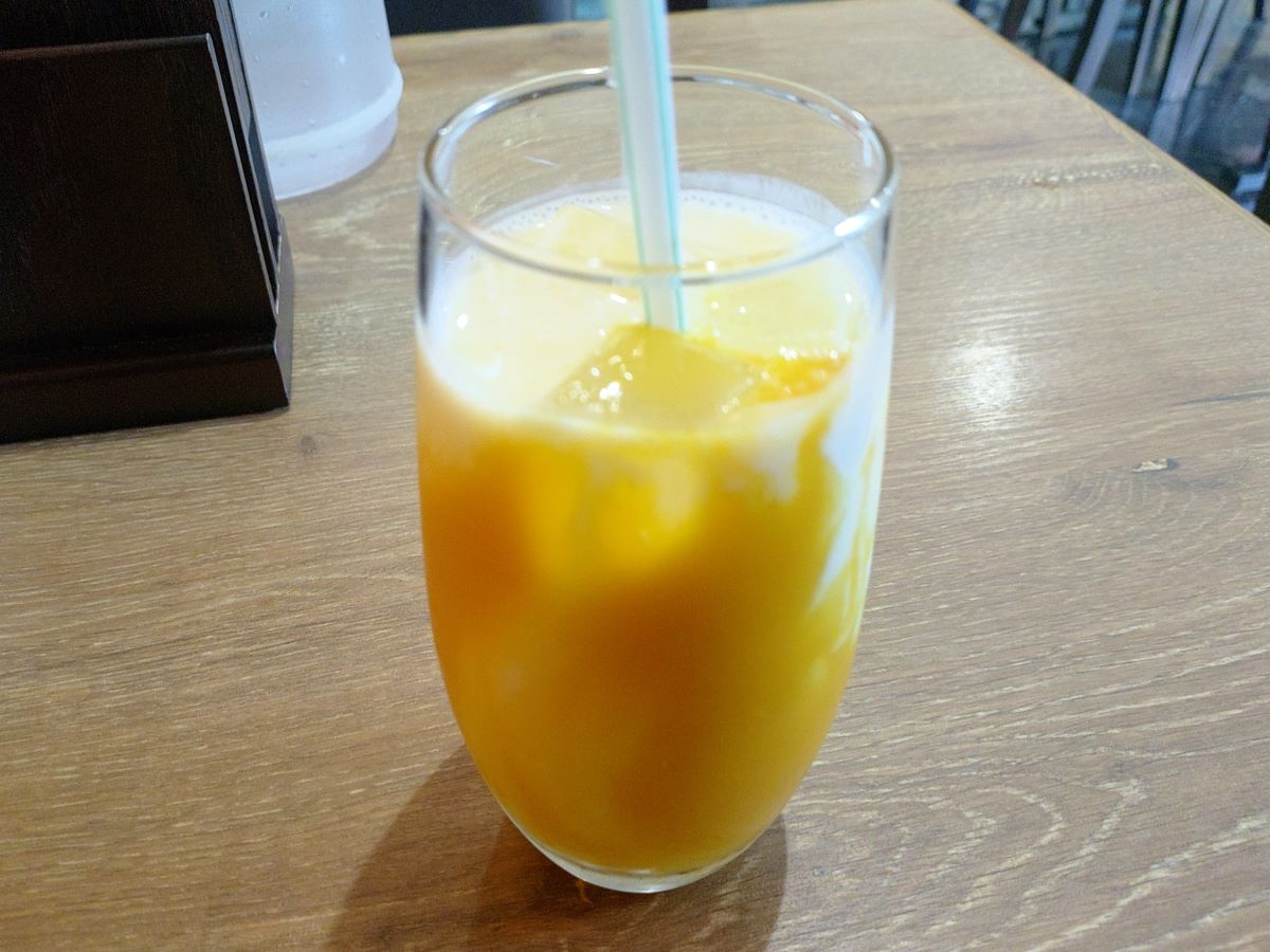 マンゴーラッシー