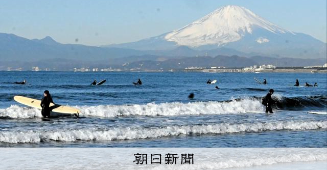 湘南の文化かルール違反か　自転車でのサーフボードの運び方巡り波紋 [神奈川県]：朝日新聞