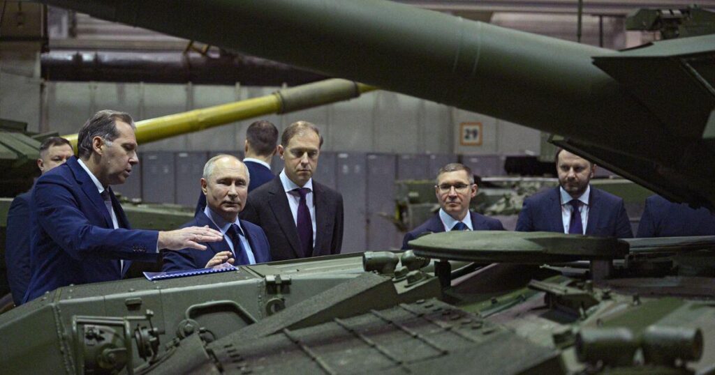 ロシアの航空機と船の生産が舞い上がるように、プーチン「NATO戦争の準備」
