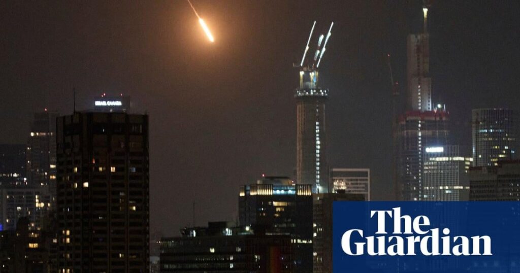 イランはアメリカ、イギリス、フランスの軍事基地を標的とすると脅します