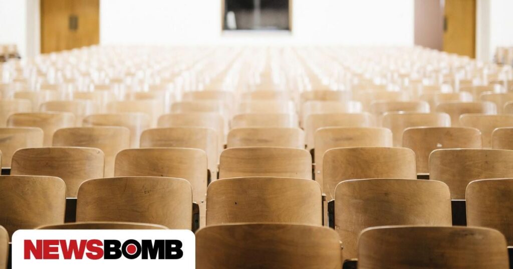 CO：憲法上の非国家大学に関する法律