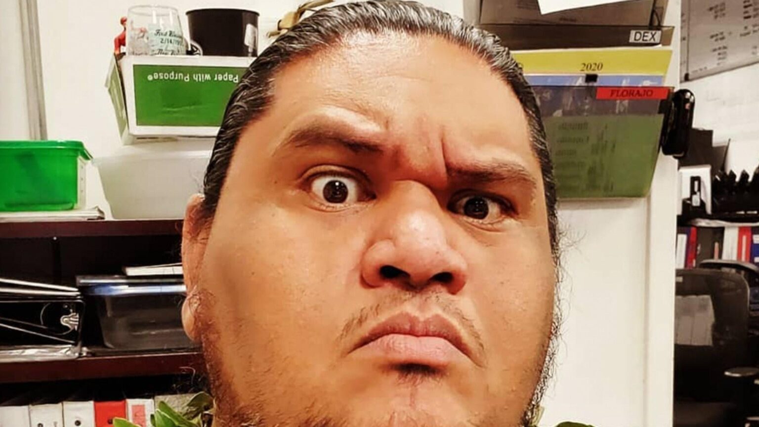 「探して、デビッドを考えて牛乳を考えています
