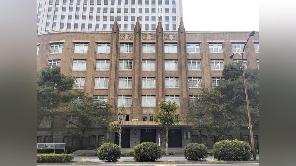 求む、バブル崩壊で教員を断念した４０～５０歳代…文科省が「就職氷河期世代」の積極採用通知へ