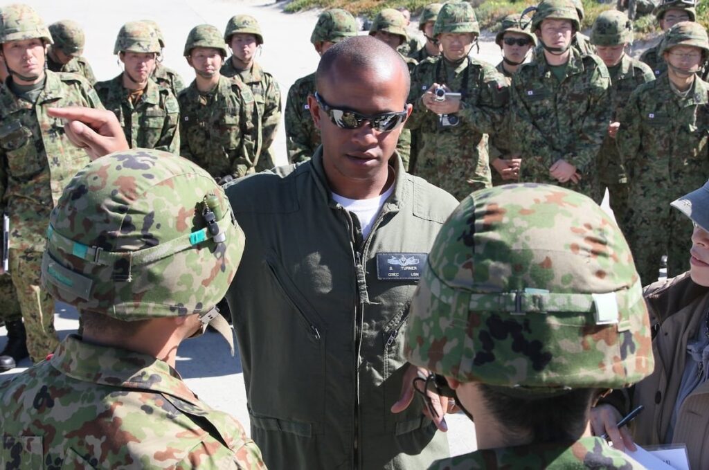 「貴様らは最下等だ！！」鬼教官のしごき消えるか　米陸軍部隊新ルール、汚い言葉で除隊も