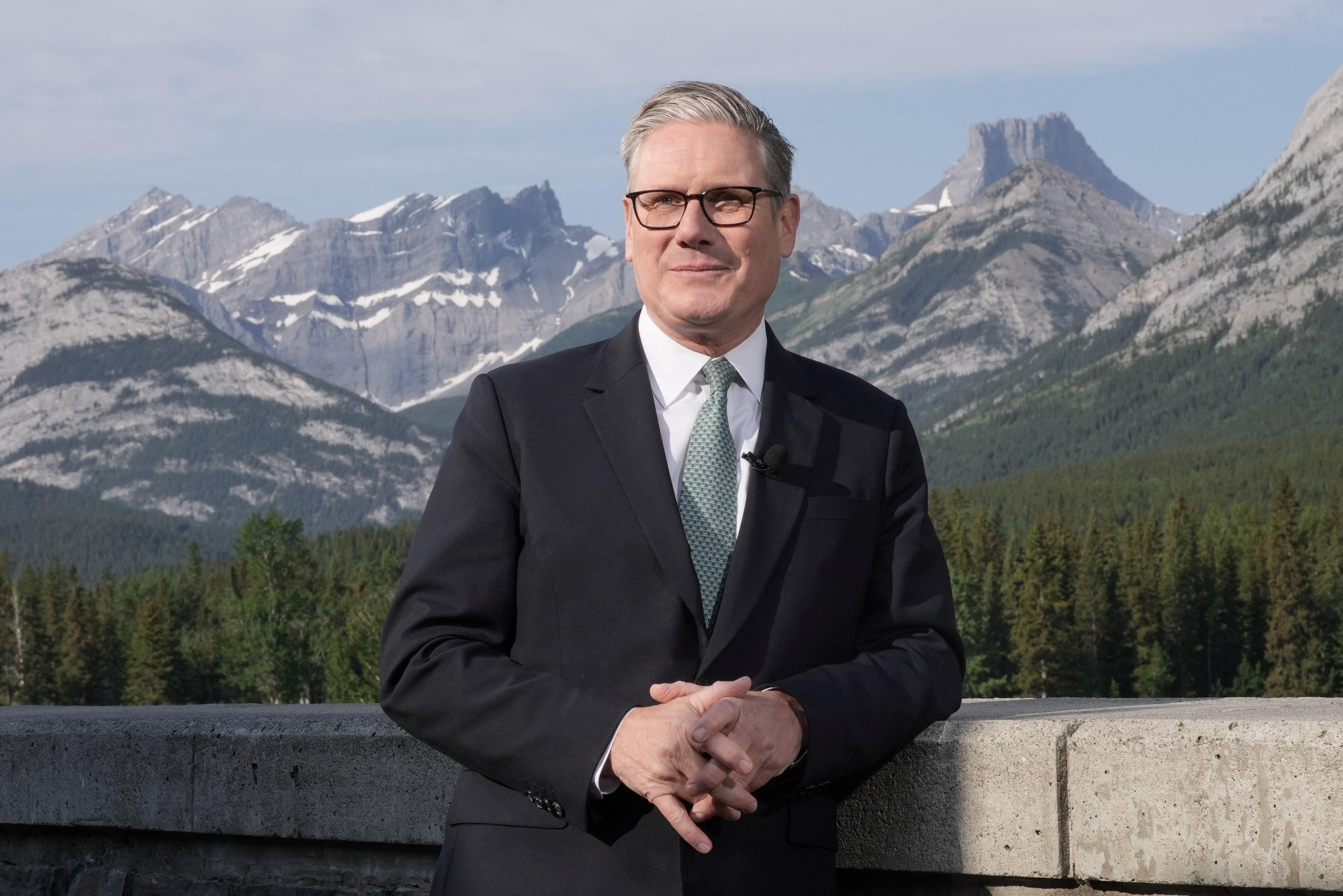 英首相とカタール首長が電話会議、中東緊張緩和の必要性を強調