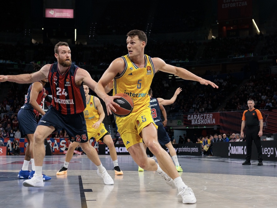 秋田ノーザンハピネッツがヤニー・ウェッツェルと契約、ニュージーランド代表ビッグマンがBリーグ初挑戦 | バスケットボール総合情報サイト バスケットカウント BASKET COUNT