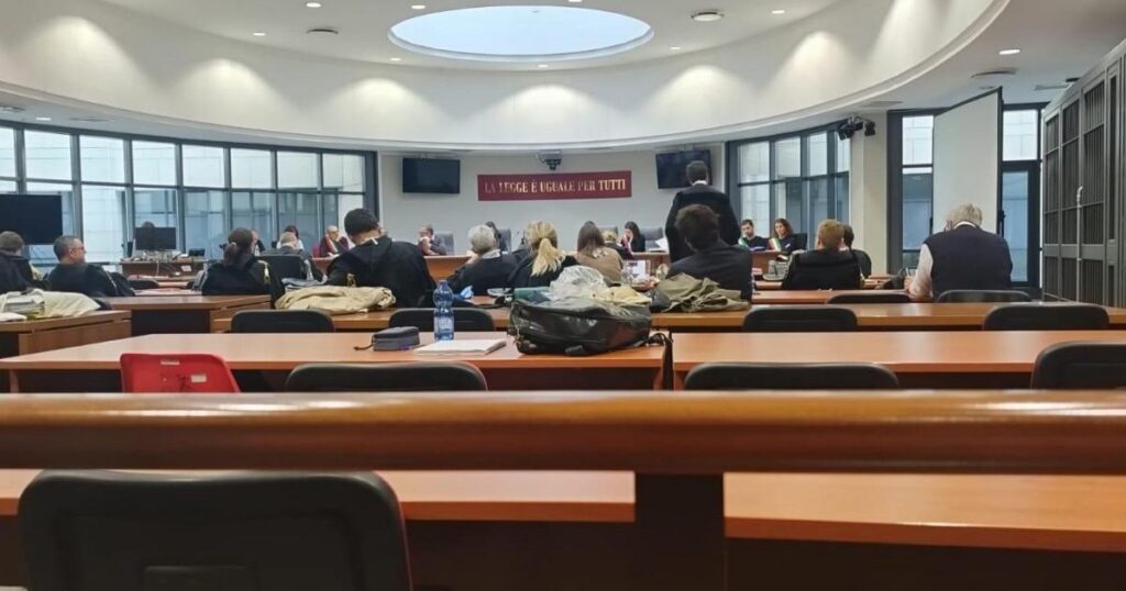 PFAS/Case Miteni裁判、11人の被告への141年の懲役のためのVicenzaの有罪判決