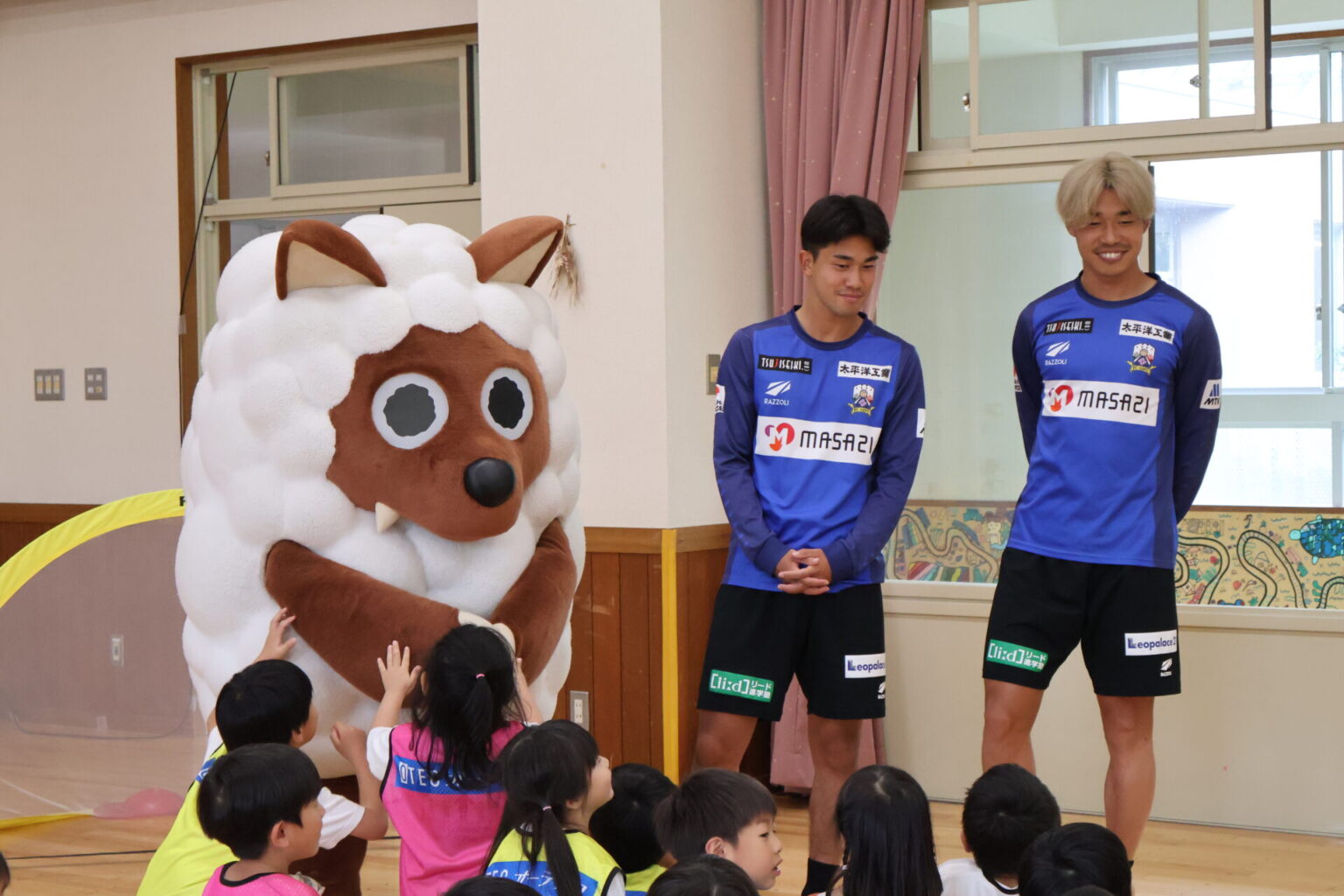 【レポート】6/11(水)メ～テレpresents FC岐阜『ウルフィキャラバン サッカー教室』 – FC岐阜オフィシャルサイト
