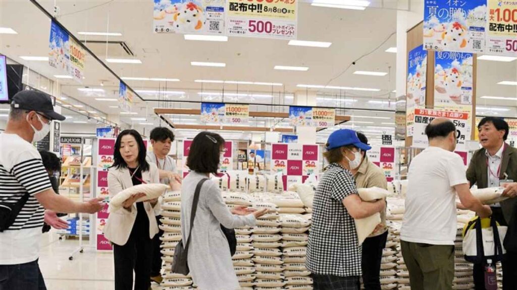 備蓄米販売、熊本県内にも広がる 売り切れ相次ぐ 消費者「生活のため」 - 熊本日日新聞社