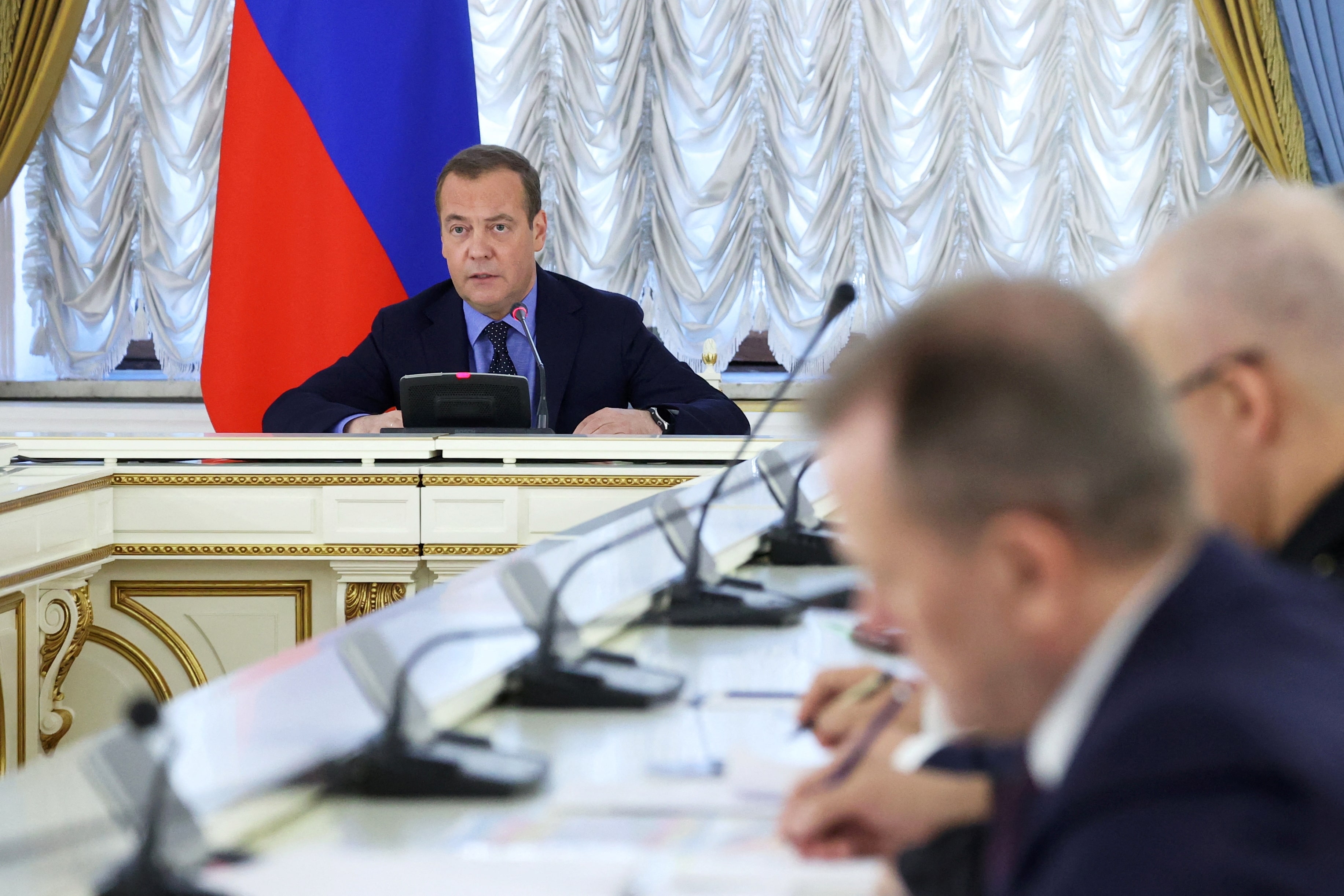 ロシア前大統領、ウクライナのＥＵ加盟を「危険」と反対