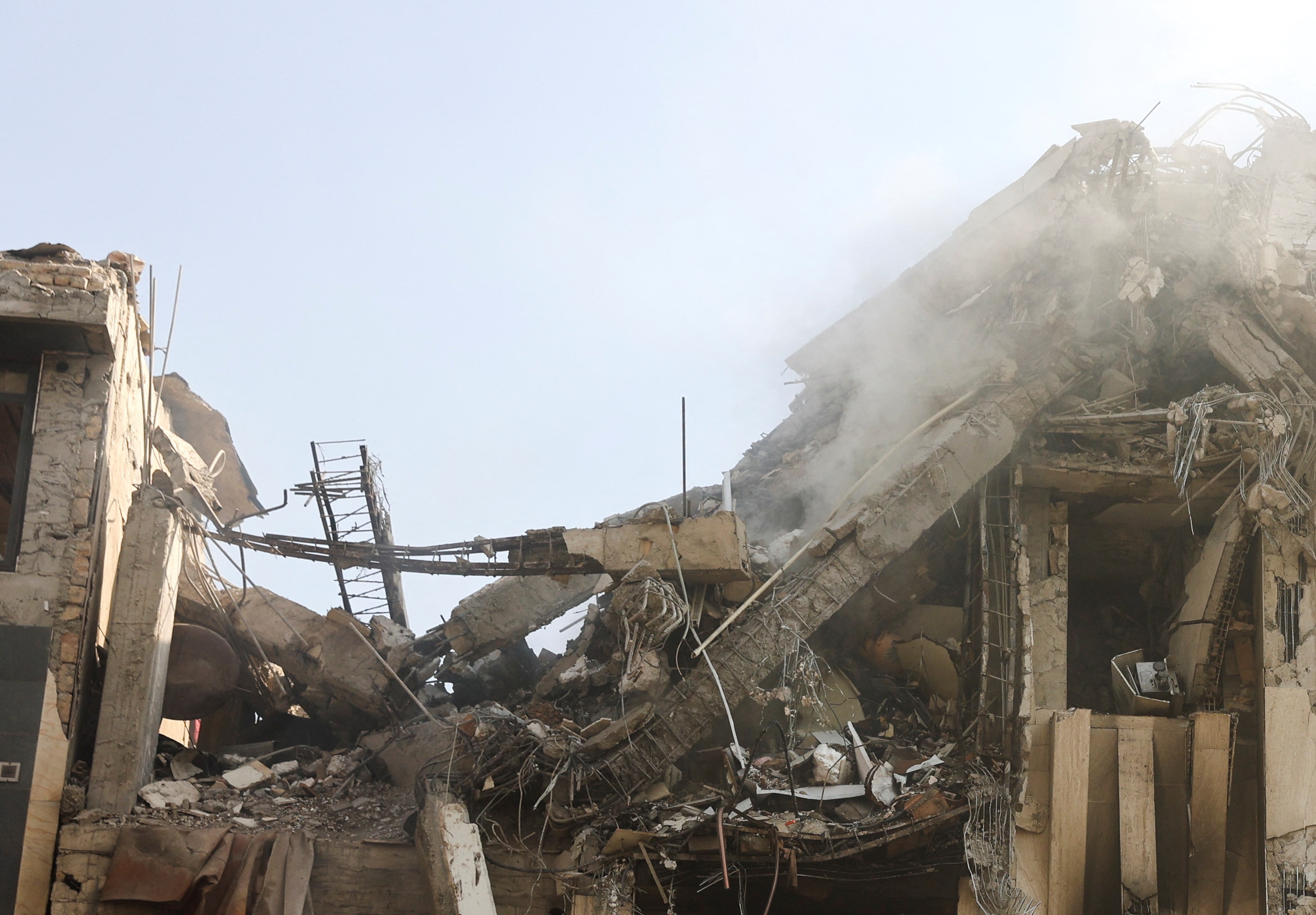 イラン報復でも英国はイスラエル防衛対応講じず＝タイムズ紙編集者