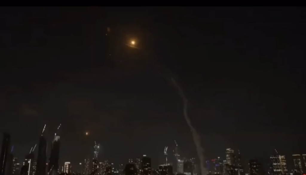 イランはテルアビブロケットを通じてイスラエルに返信します