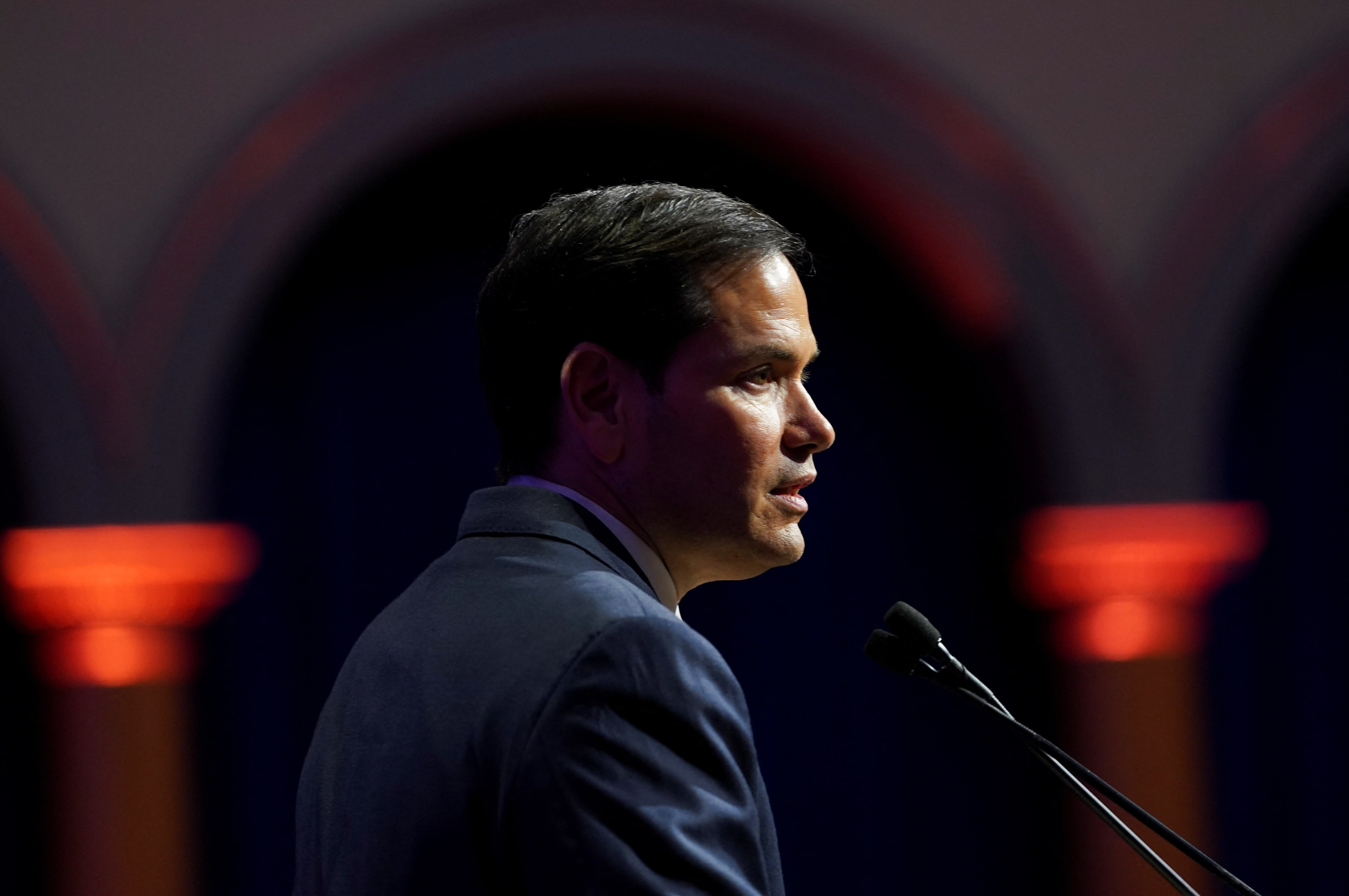 米国務長官、中国にイランへの働きかけ要請　ホルムズ海峡封鎖阻止で