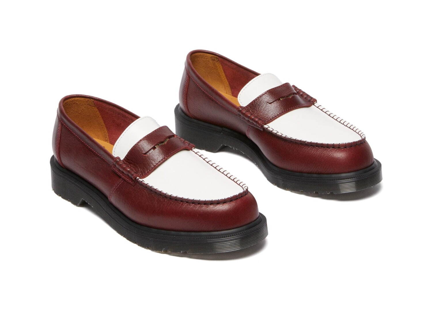 「MIE ペントン ローファー バーガンディ クラシック カーフ × ホワイト スムース レザー」49,500円
※先行発売