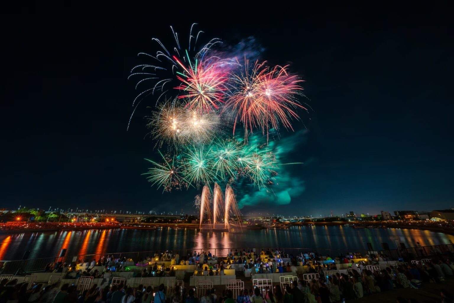 大阪・堺の夏の風物詩、豪快な魚セリが名物の『堺大魚夜市』と『泉州夢花火』のコラボレーションが決定 | SPICE - エンタメ特化型情報メディア スパイス