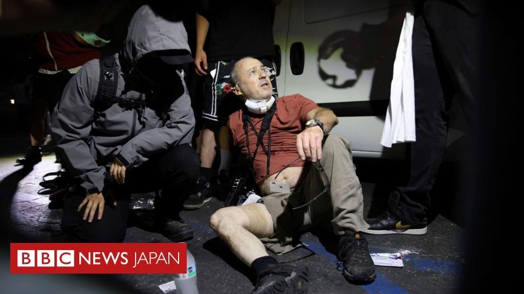 米ロサンゼルスの衝突、報道関係者が続けて撃たれる　非殺傷弾で