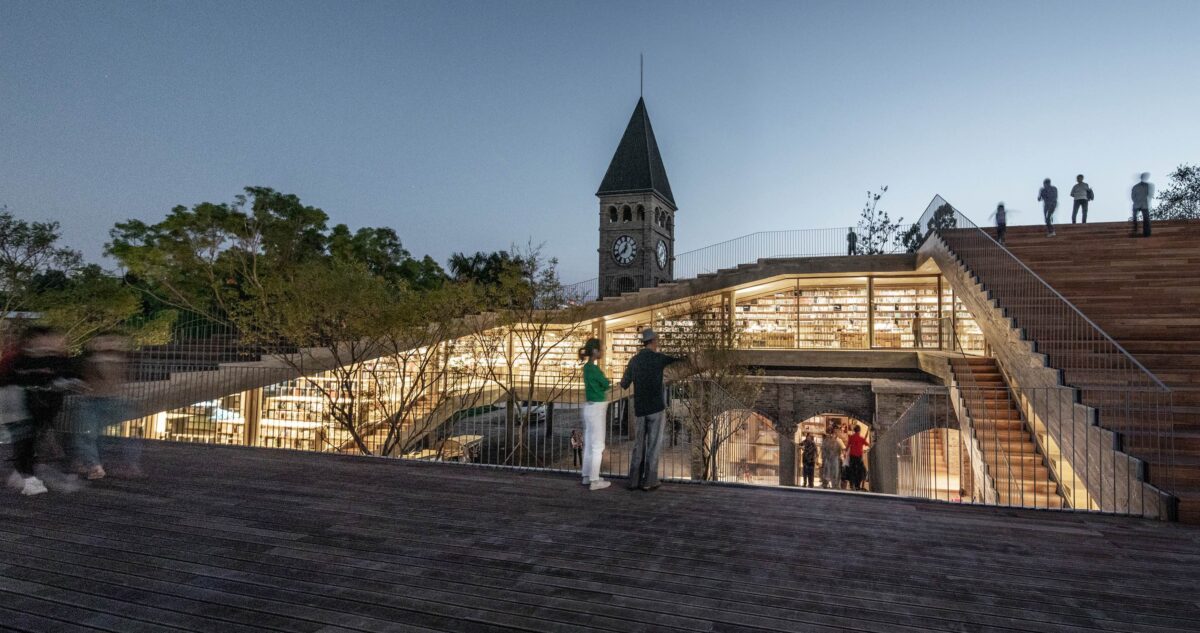 〈蒙自NSAU書店(Mengzi NSAU Bookstore)〉外観 | 設計:ZAO | Photo:Wu Qingshan
