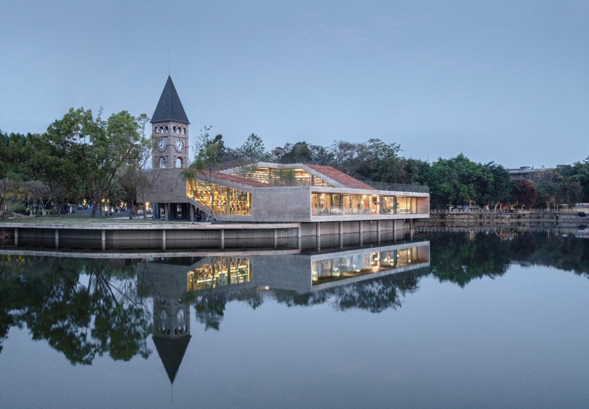 〈蒙自NSAU書店(Mengzi NSAU Bookstore)〉外観 | 設計:ZAO | Photo:Wu Qingshan