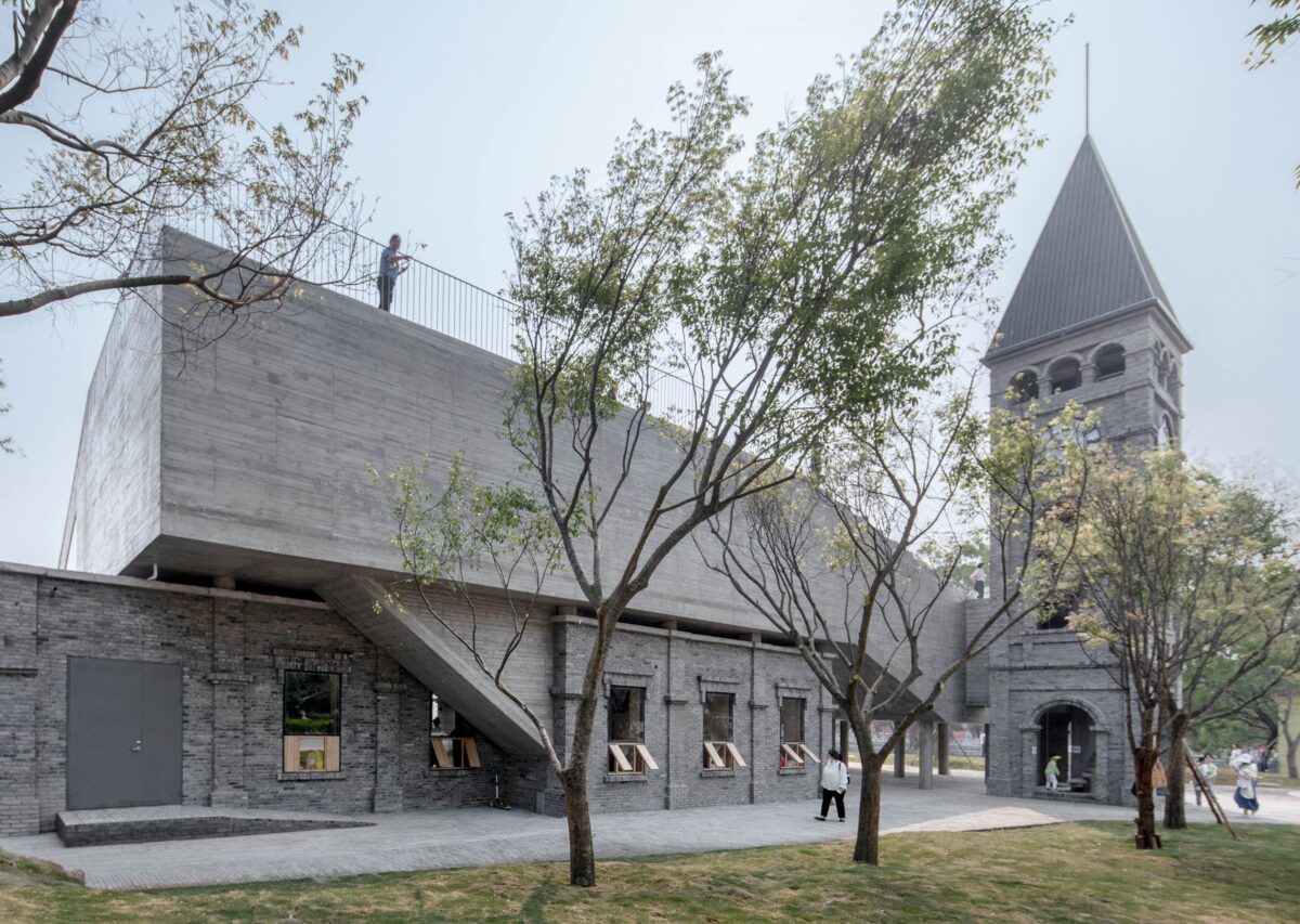 〈蒙自NSAU書店(Mengzi NSAU Bookstore)〉外観 | 設計:ZAO | Photo:Wu Qingshan