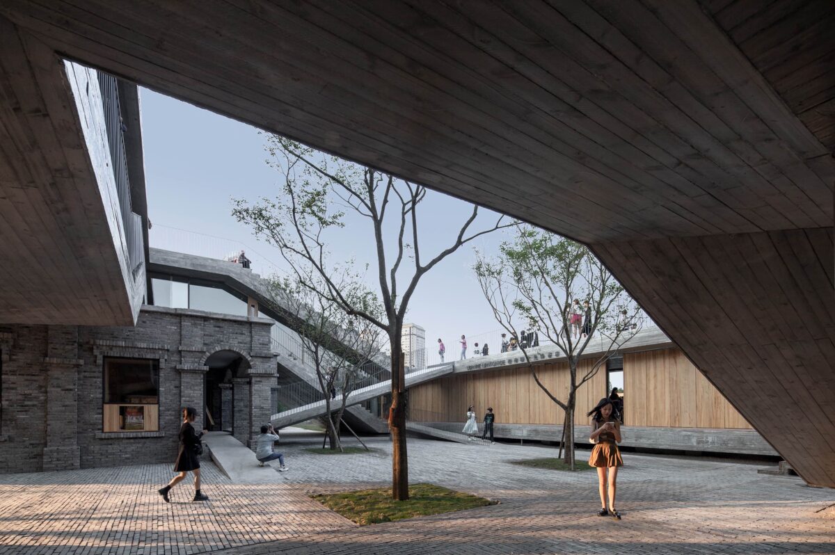 〈蒙自NSAU書店(Mengzi NSAU Bookstore)〉外観 | 設計:ZAO | Photo:Wu Qingshan