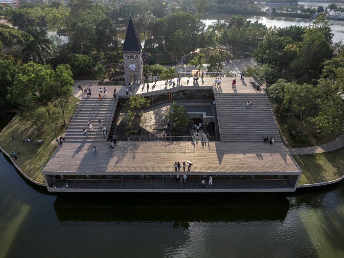 〈蒙自NSAU書店(Mengzi NSAU Bookstore)〉外観 | 設計:ZAO | Photo:Wu Qingshan