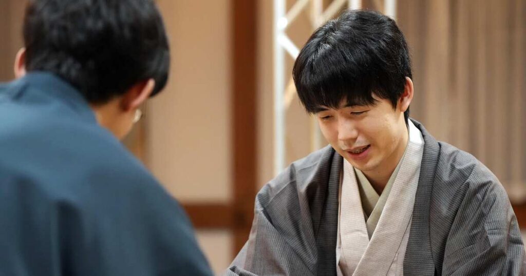 難解な終盤、藤井棋聖逃げ切る 杉本六段「選択肢間違った」 ヒューリック杯棋聖戦第1局 - 産経ニュース