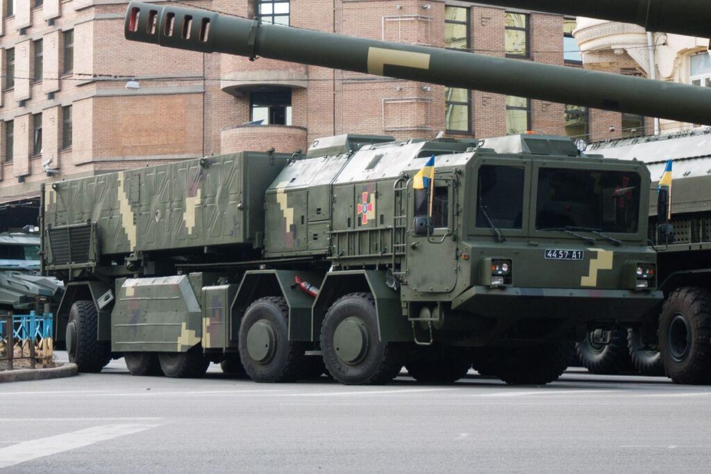 ウクライナは軍事援助の遅れにうんざりしており、独自の弾道ミサイルを設計しています。
