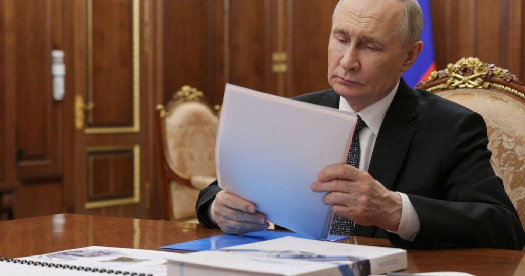 ウラジミールプーチンスパークパイロットは、戦争のジャミングが「飛行機のcrash落事故を脅かす」ための「怒り」