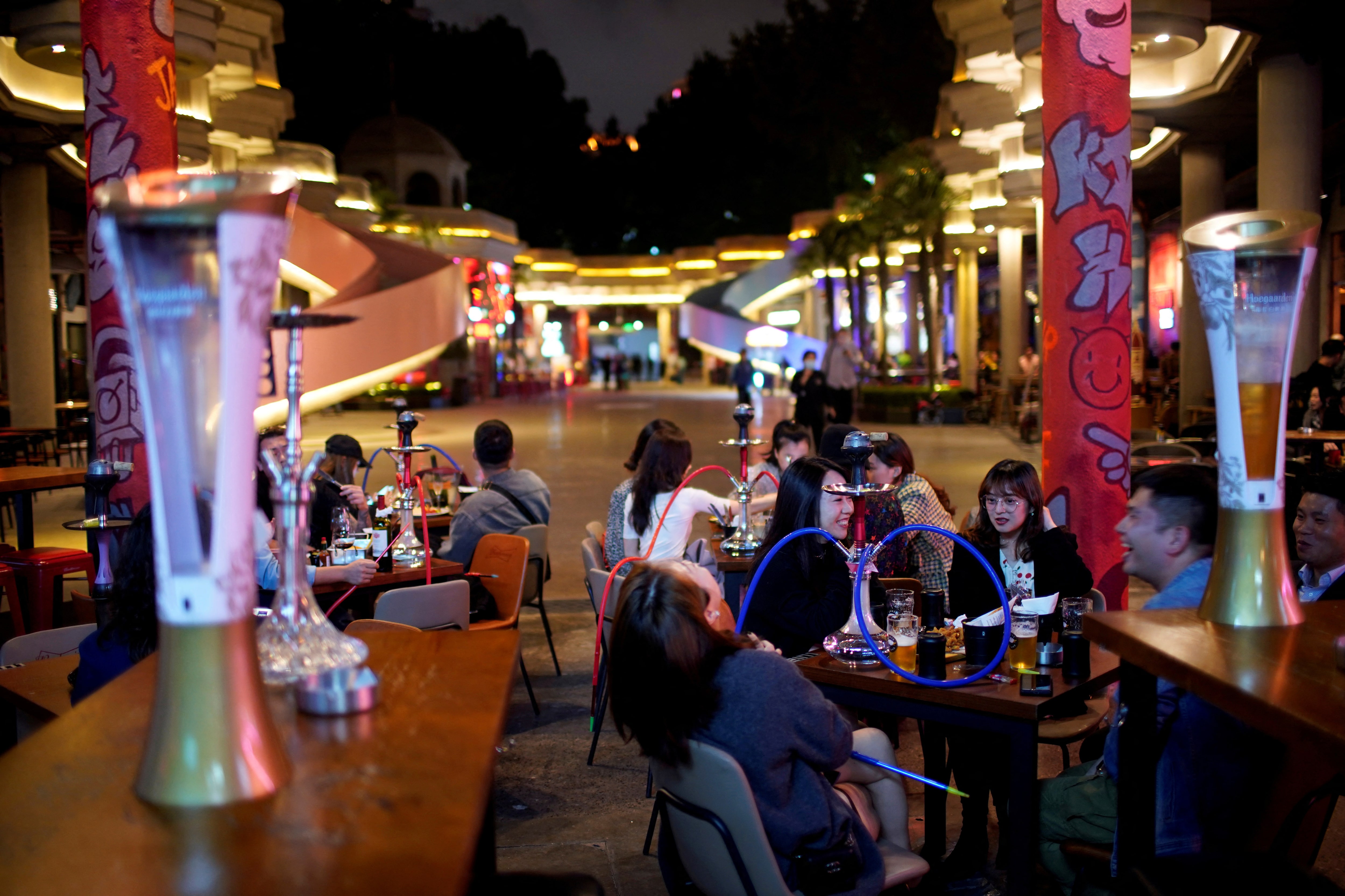 中国、一部で公務員の会食禁止　「倹約令」行き過ぎとの批判も