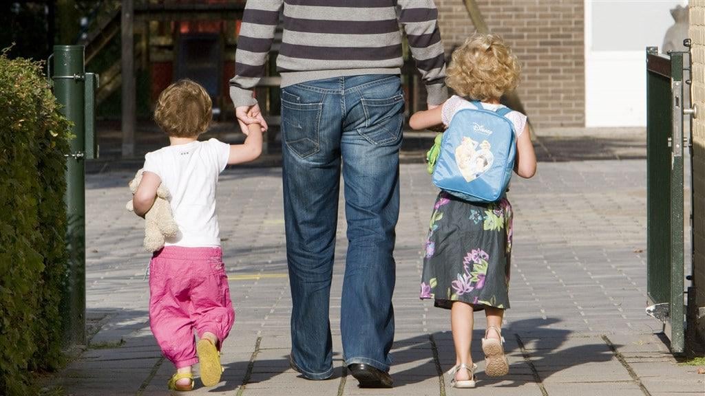偏見の男性は育児を追いかけます：「私の息子は彼に夢中だった」