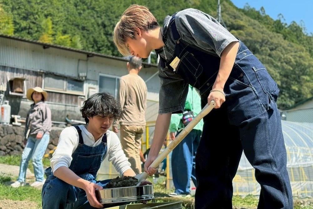 自然界から「生きる」を学ぶ。愛媛に生まれた通信制高校・あめつち学舎 | 世界のソーシャルグッドなアイデアマガジン | IDEAS FOR GOOD