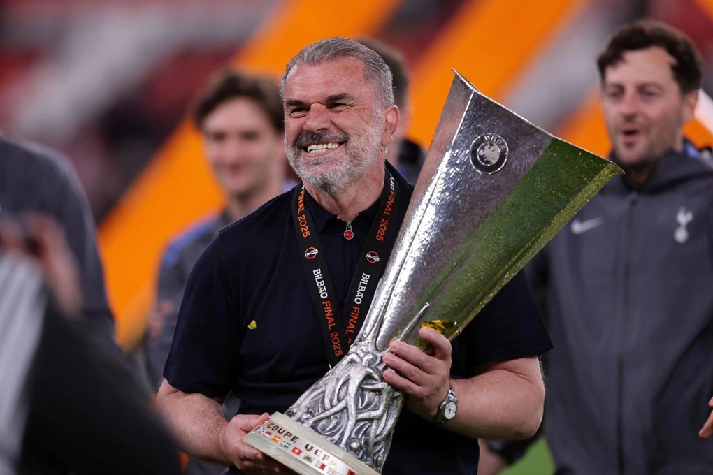 トッテナム、ヨーロッパリーグ優勝監督を解任 - 1 Tottenham sa thải huấn luyện viên vô địch Europa League - 1