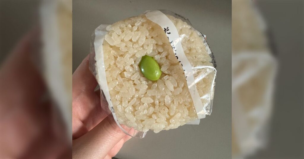 セブンイレブンがおにぎり・寿司のスーパーセール中、売り切れる店も出るが一部不満の声も「枝豆が全部で5粒しか入ってなかった」「選択肢が少ない」 - Togetter